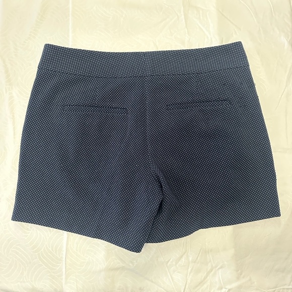 Banana Republic Blue Bermuda Shorts Classic Fit - Picture 3 of 3